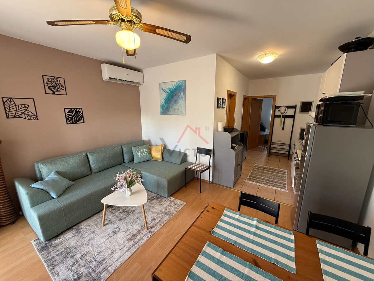 DRAMALJ - 2 camere + soggiorno, vicino al mare, 52 m2