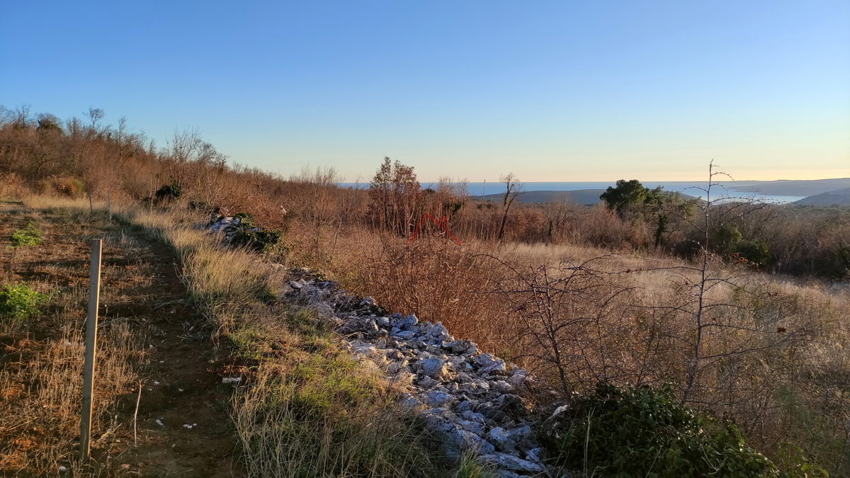 Sveti Lovreč Labinski - bellissimo terreno edificabile con vista mare