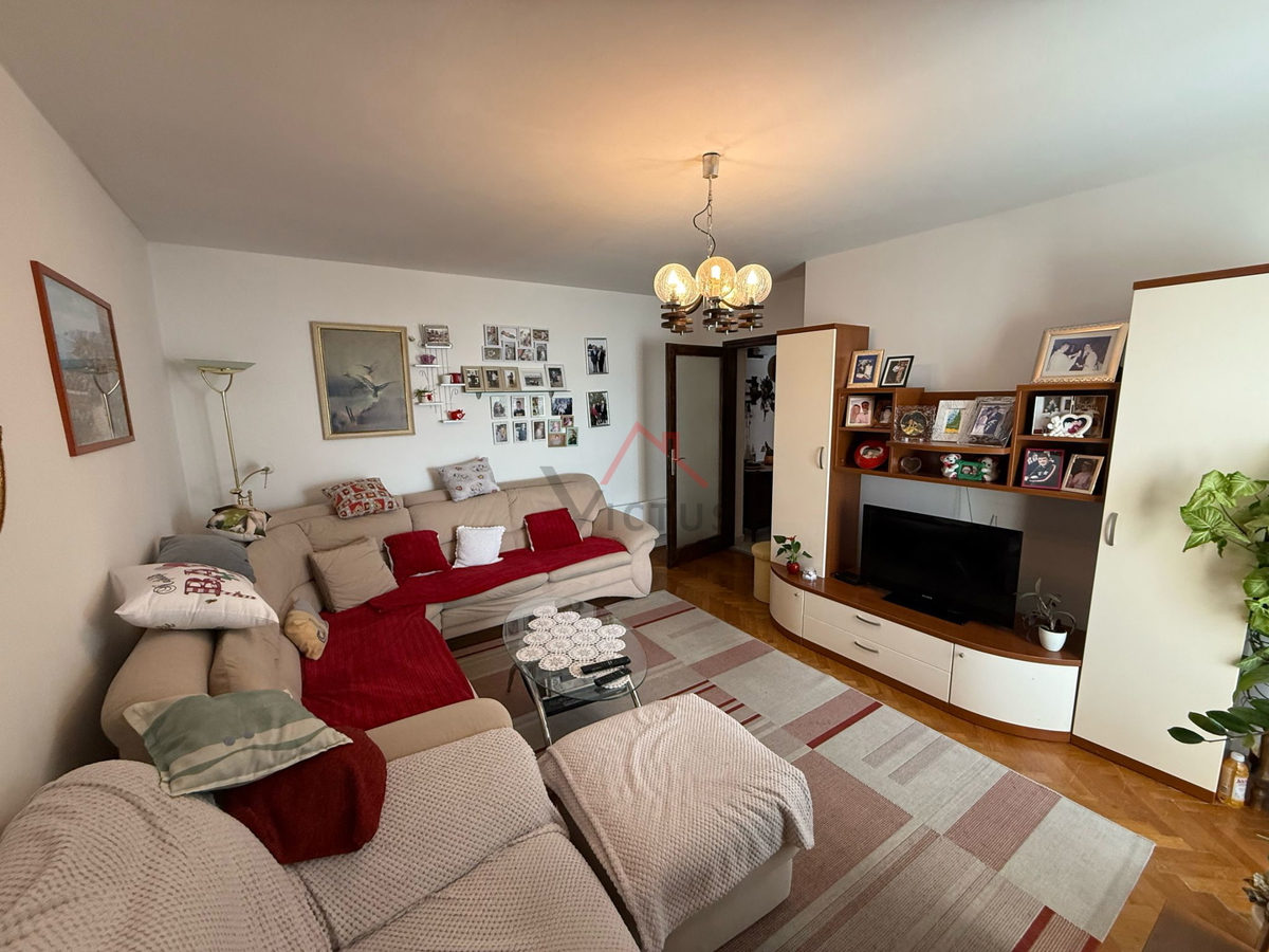 CRIKVENICA - 2S+DB, appartamento con vista aperta sul mare