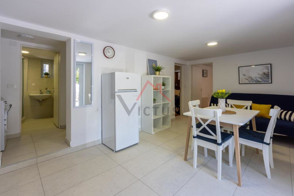 DRAMALJ - Casa indipendente con 6 appartamenti