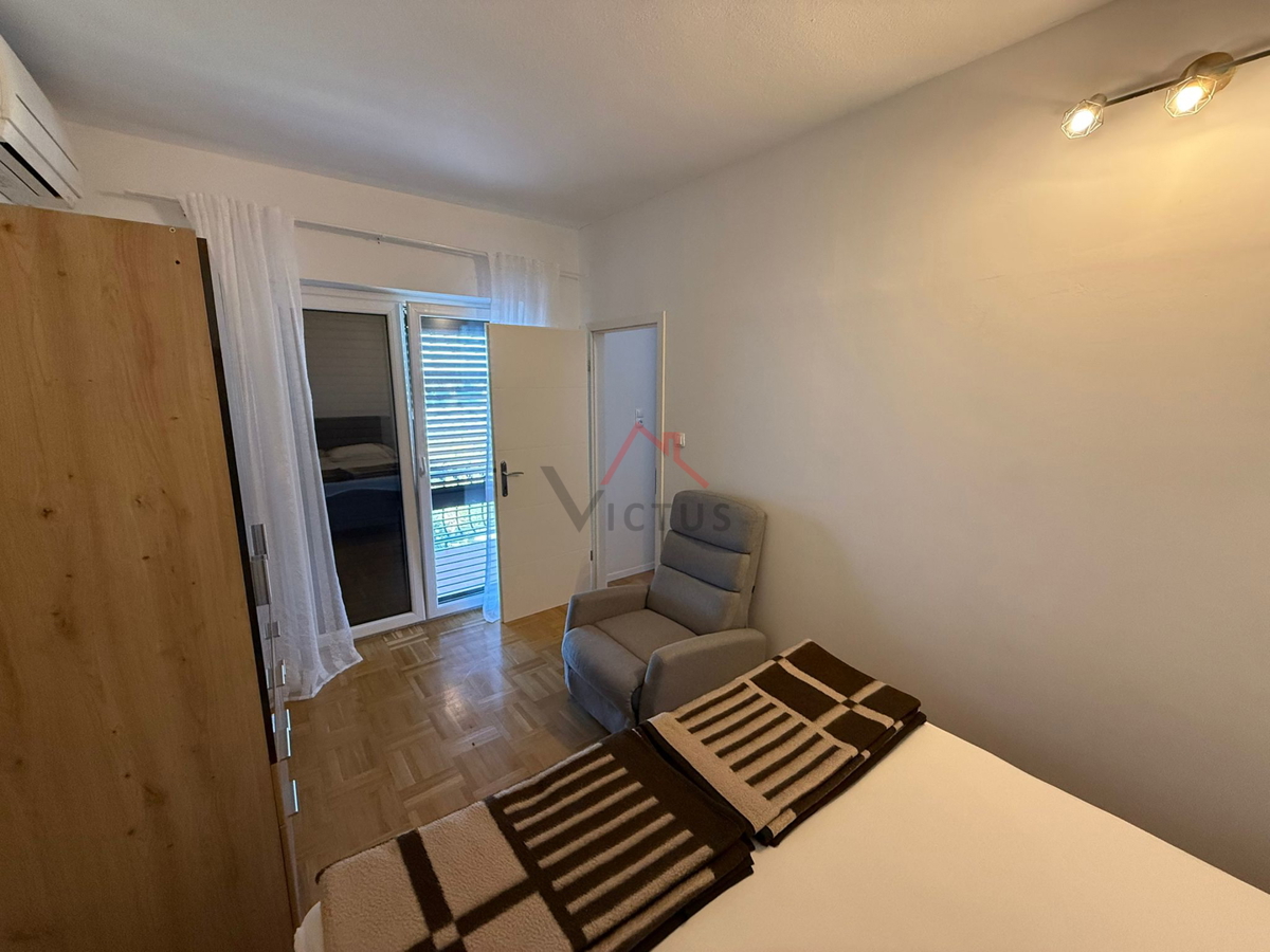 JADRANOVO - Casa indipendente con 3 appartamenti e garage