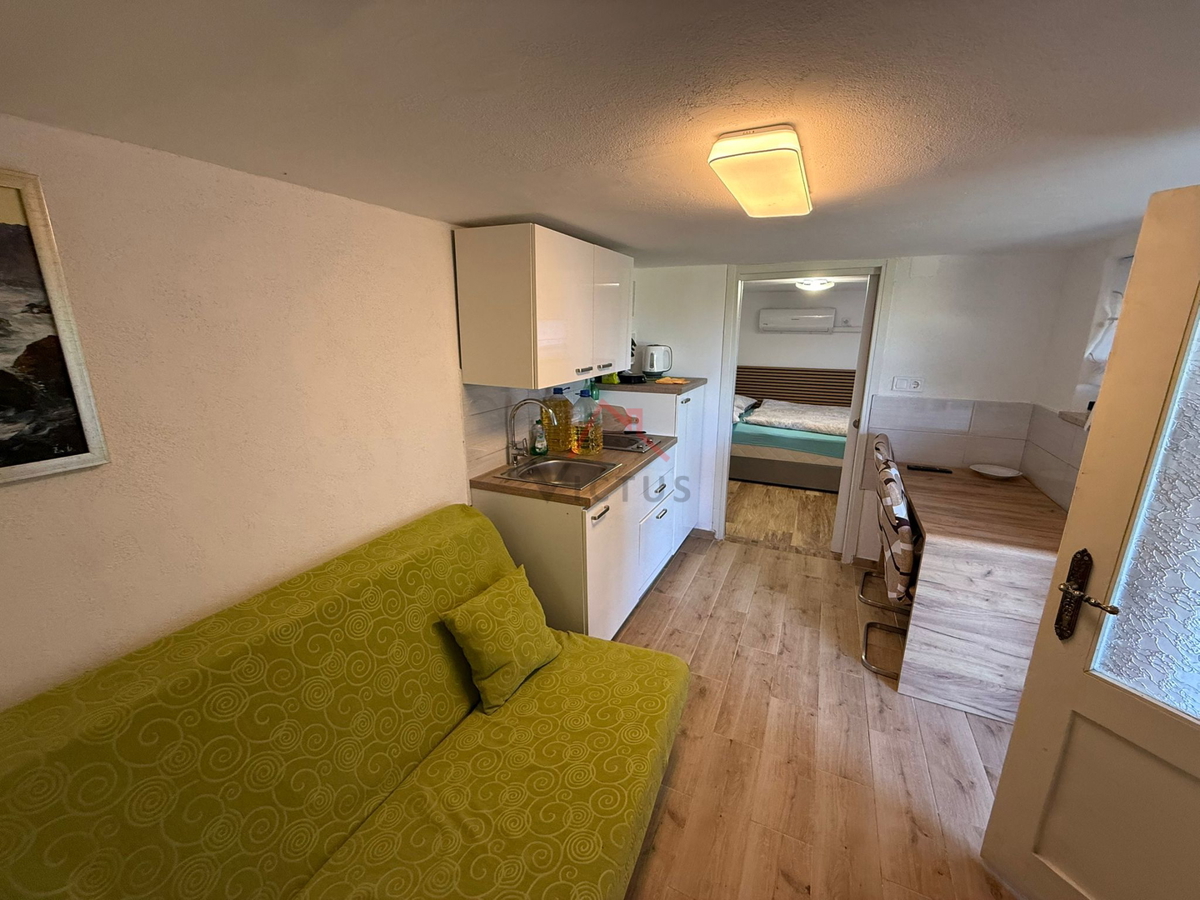 JADRANOVO - Casa indipendente con 3 appartamenti e garage