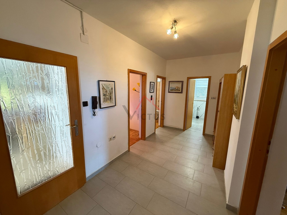 JADRANOVO - Casa indipendente con 3 appartamenti e garage