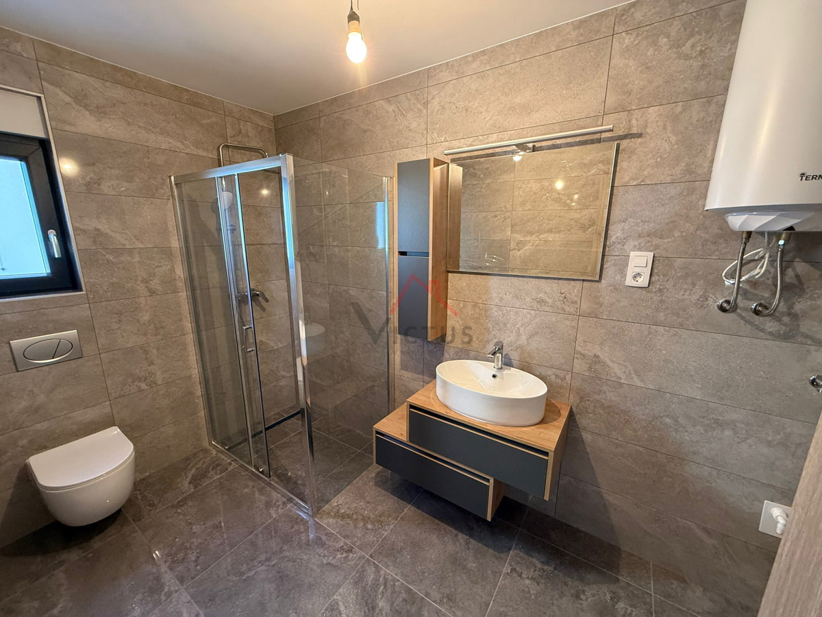 DRAMALJ, appartamento su due livelli in edificio di nuova costruzione