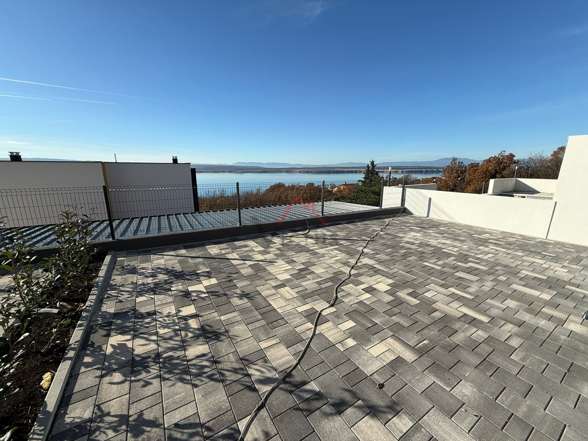 DRAMALJ, appartamento su due livelli in edificio di nuova costruzione