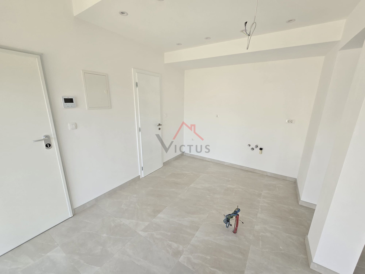 CRIKVENICA - 2 camere da letto + bagno, piano terra, 72 m2