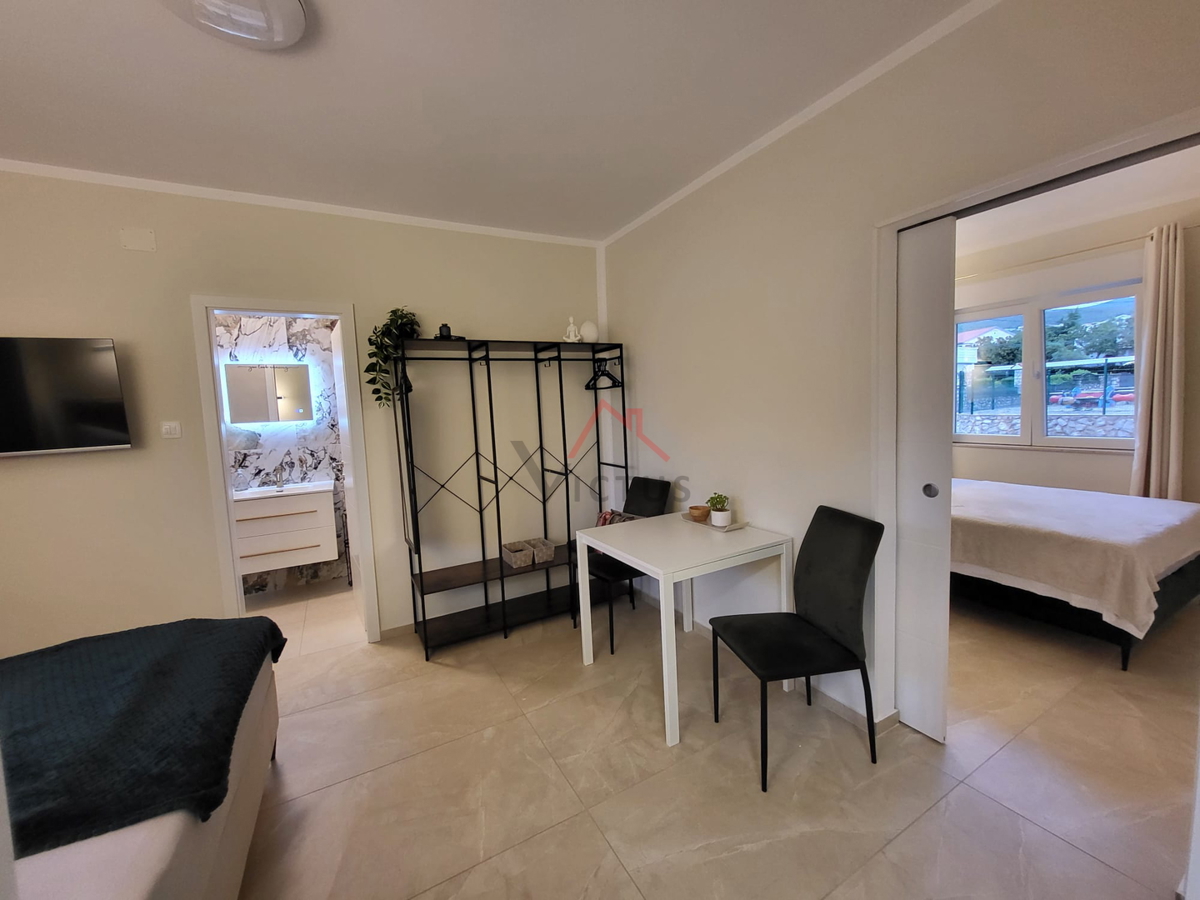 JADRANOVO - appartamento con garage e giardino