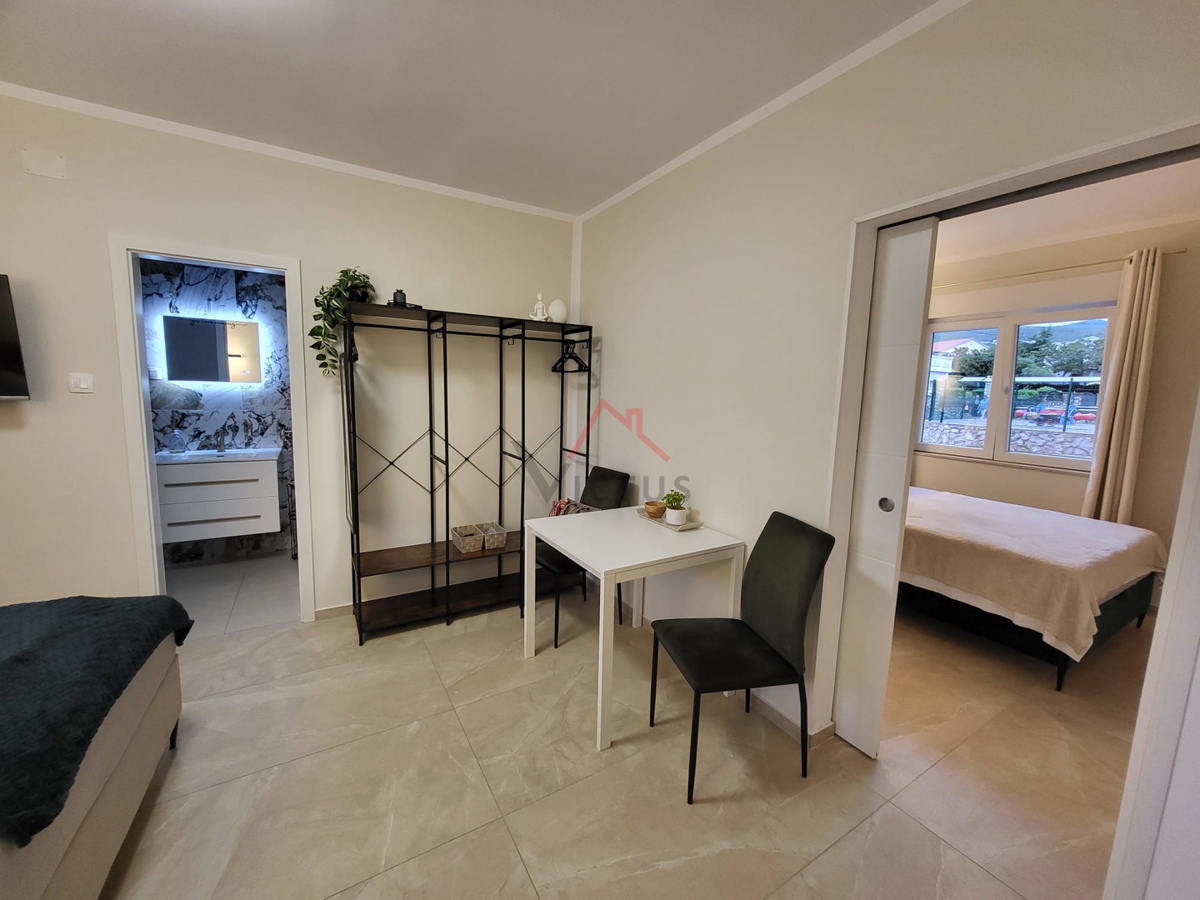 JADRANOVO - appartamento con garage e giardino