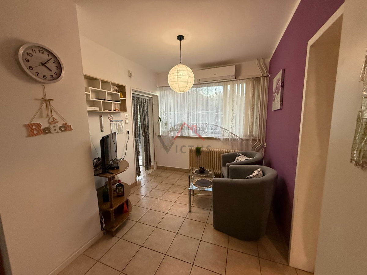 GRIŽANE - Casa con piscina nell'entroterra