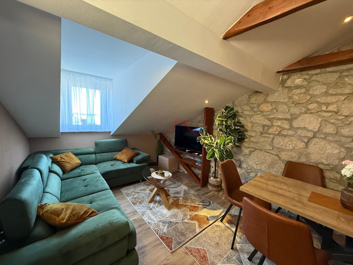 CRIKVENICA - 1S+DB, appartamento a soli 150 m dal mare