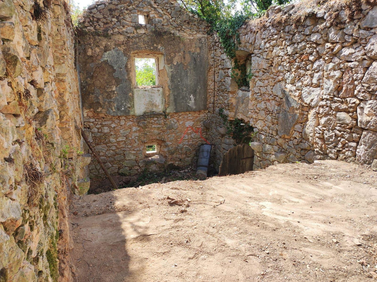 HRELJIN - Rudere con vista mare