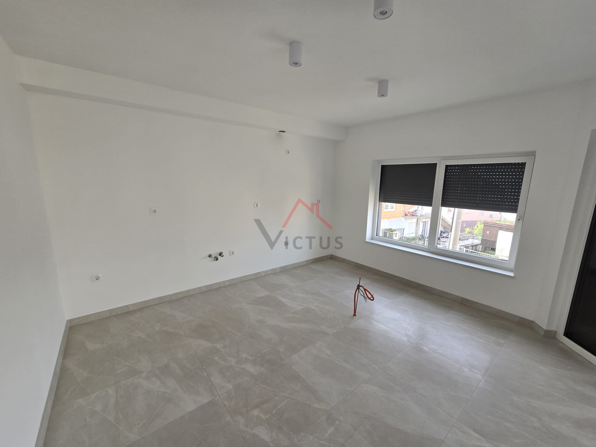 CRIKVENICA - 2 camere da letto + bagno, primo piano, 71 m2