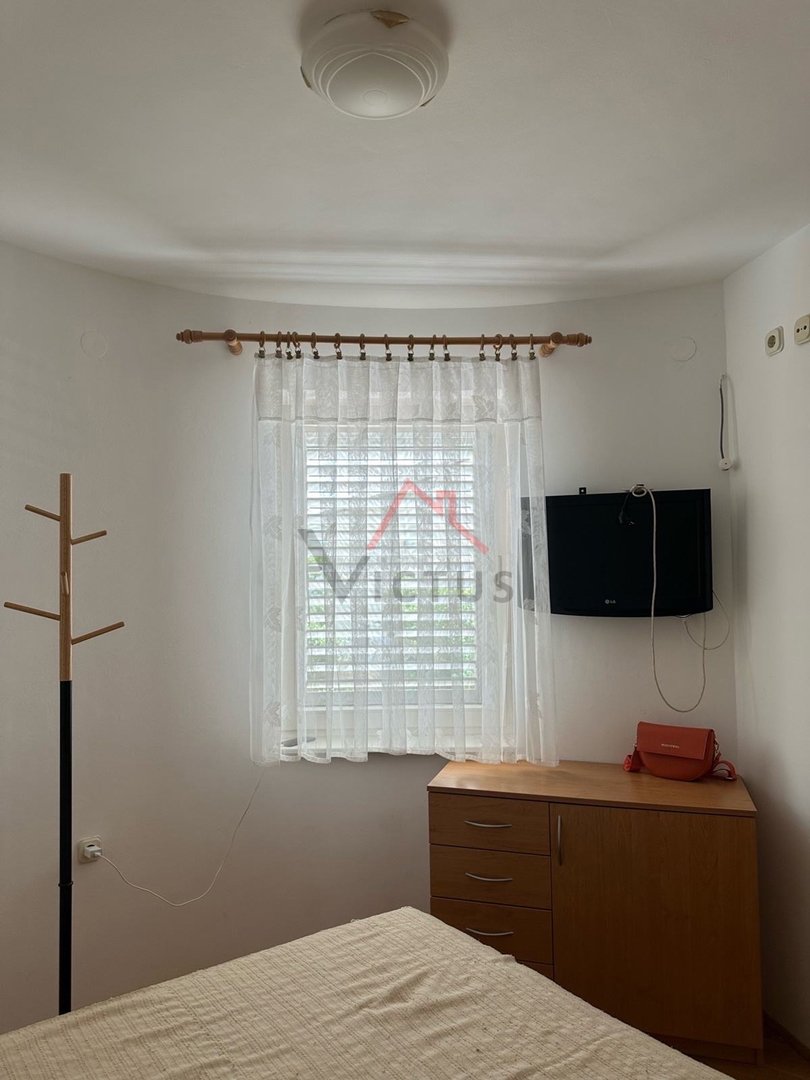 CRIKVENICA - 2 camere da letto + soggiorno con angolo cottura, appartamento con loggia, 56 m2