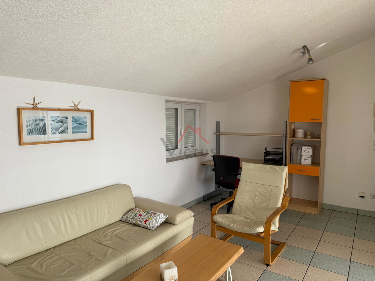 CRIKVENICA - Appartamento vicino al centro, 66 m2