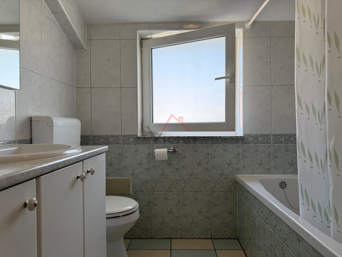 CRIKVENICA - Appartamento vicino al centro, 66 m2