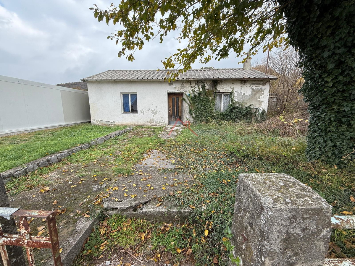 ŠMRIKA - Starina vicino al centro