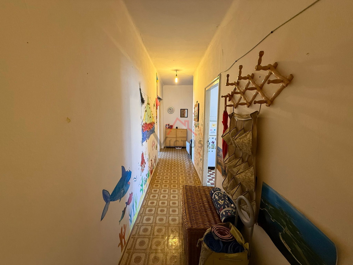 NOVI VINODOLSKI - Ampio appartamento nel centro della città, 80 m2