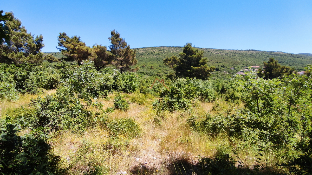 SVETI LOVREČ LABINSKI - terreno con vista mare e permesso di costruire