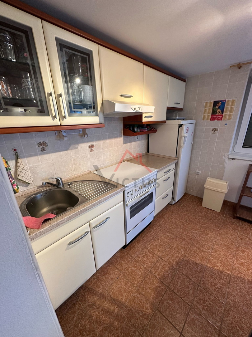 DRAMALJ - 2 camere + soggiorno, 80 m dal mare