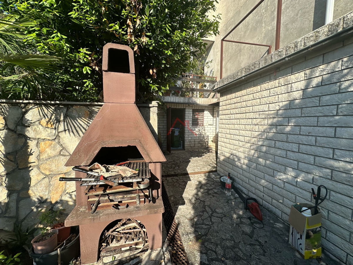 DRAMALJ - 2 camere + soggiorno, 80 m dal mare