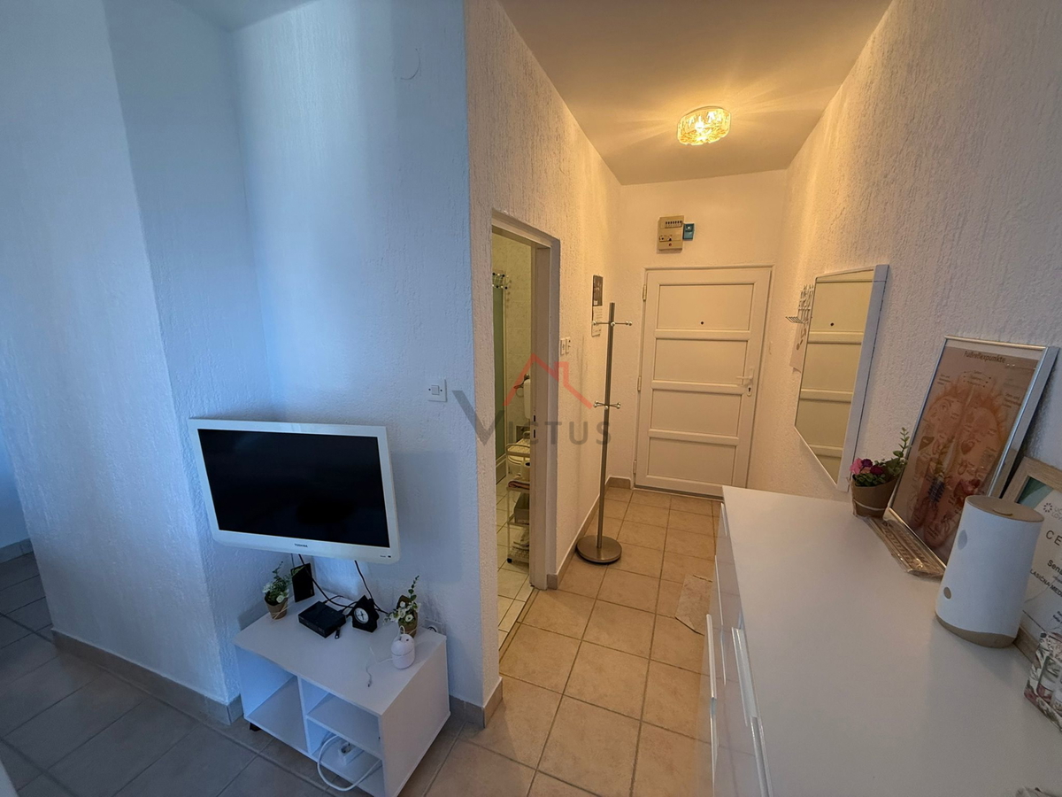 DRAMALJ - 1S+DB, appartamento con vista mare