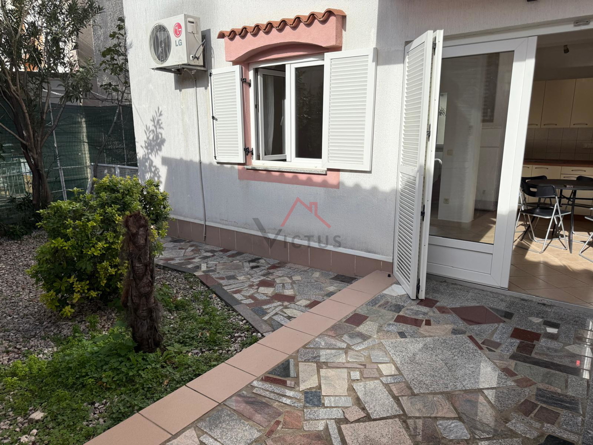 CRIKVENICA - Appartamento al piano terra non lontano dal centro, 37 m2