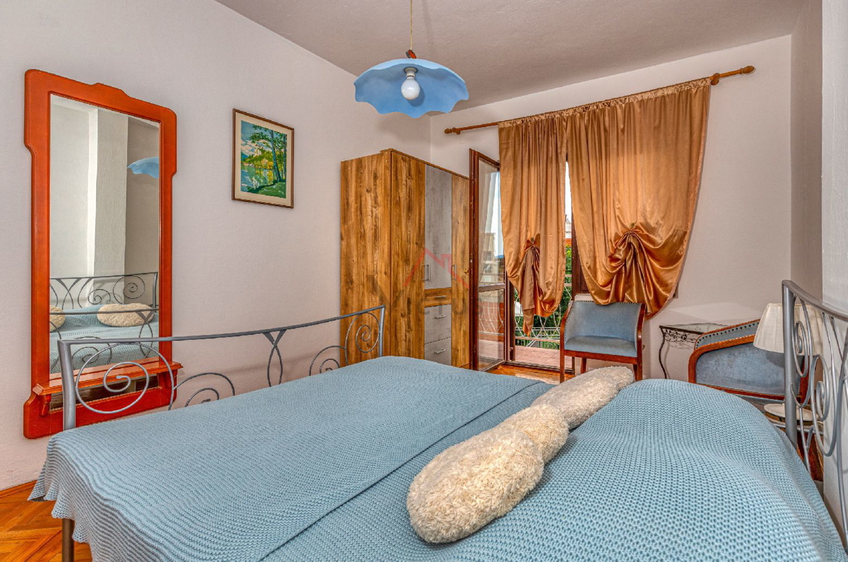 NOVI VINODOLSKI - Piccola casa non lontano dal centro