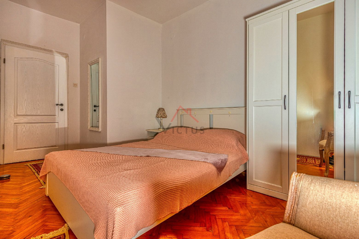 NOVI VINODOLSKI - Piccola casa non lontano dal centro