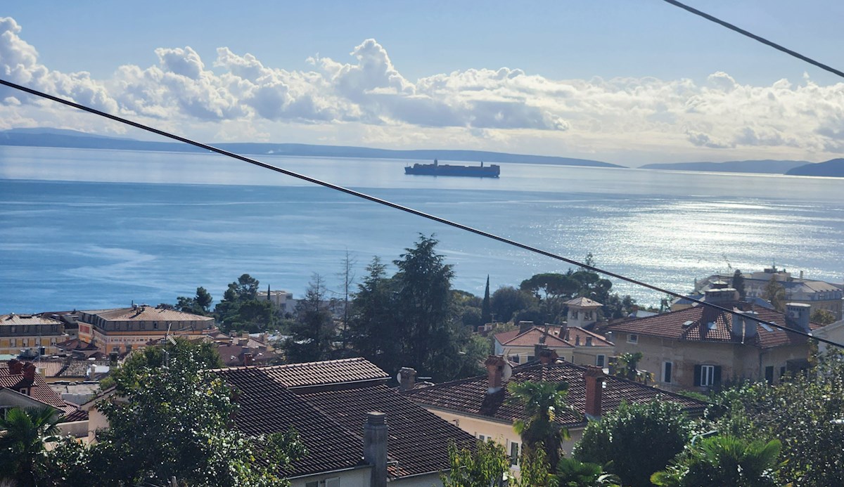 ABBAZIA-CASA INDIPENDENTE CON VISTA MARE