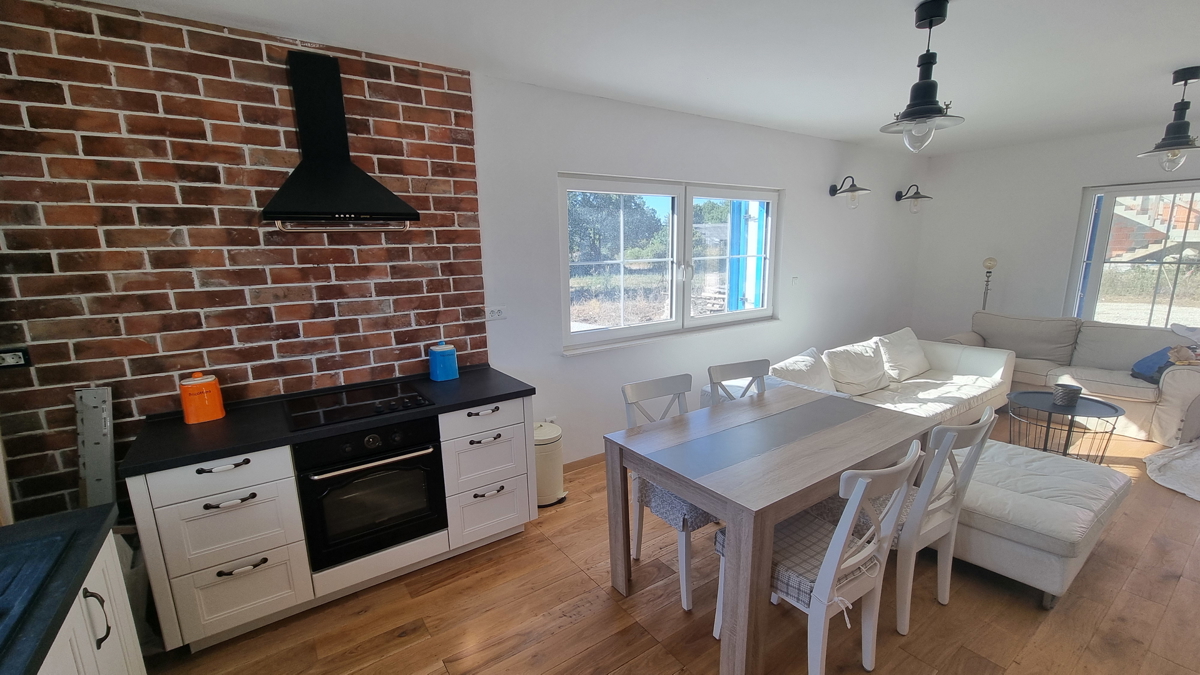 Appartamenti a Nini, Dalmazia, casa in pietra (107 m2), NUOVA COSTRUZIONE