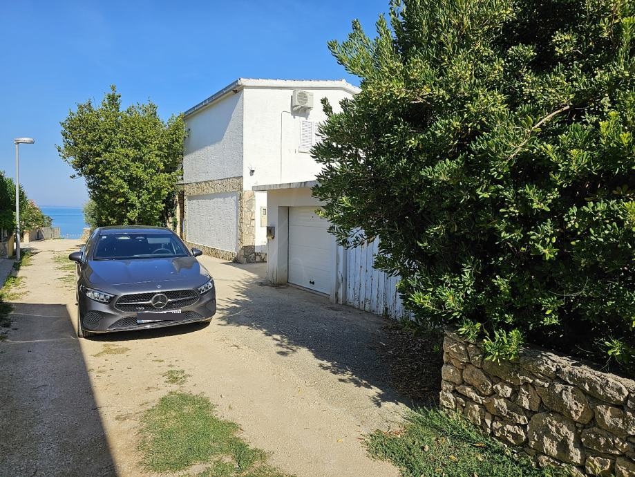 Vrsi Zukve, Casa (194m2) con garage, da ristrutturare + progetto pronto, a 30 metri dalla spiaggia