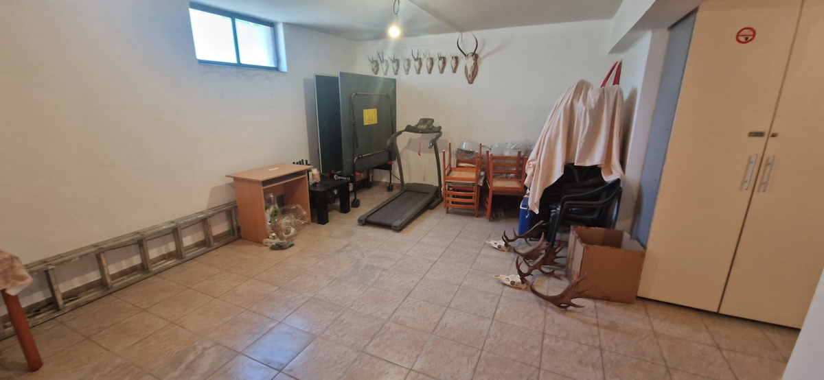 Sukošan, casa con appartamenti (915m2) con 11 appartamenti