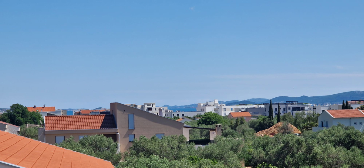 Sukošan, casa con appartamenti (915m2) con 11 appartamenti