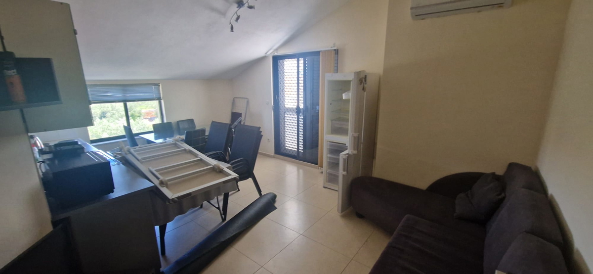 Sukošan, casa con appartamenti (915m2) con 11 appartamenti