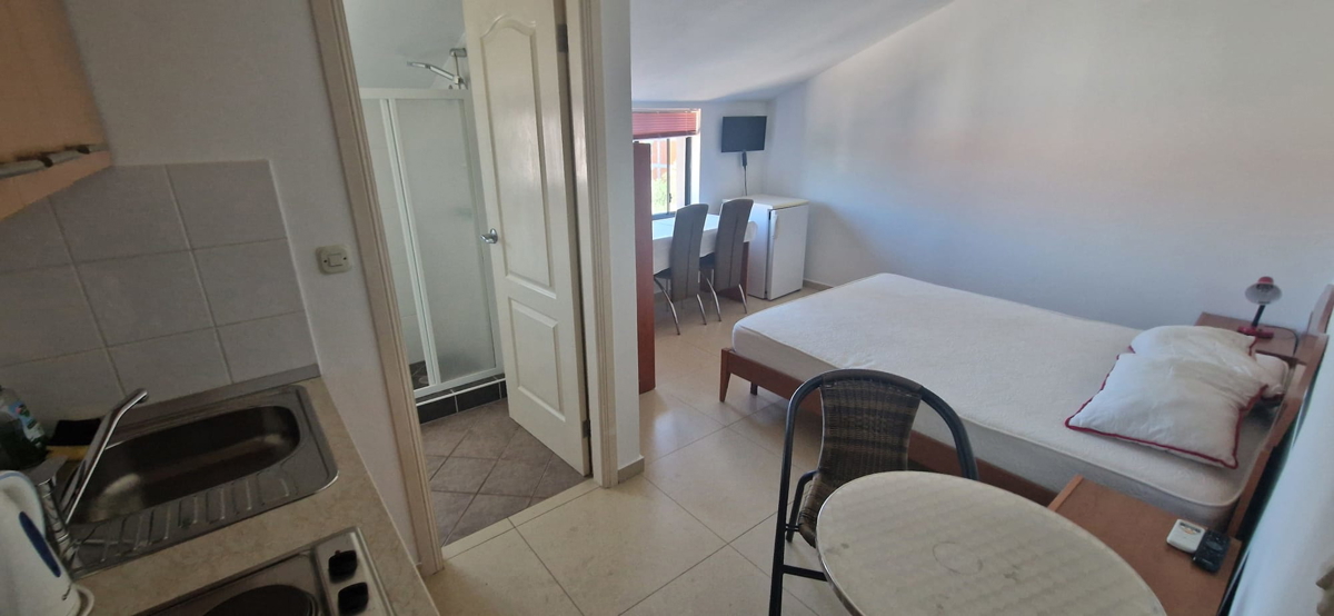 Sukošan, casa con appartamenti (915m2) con 11 appartamenti