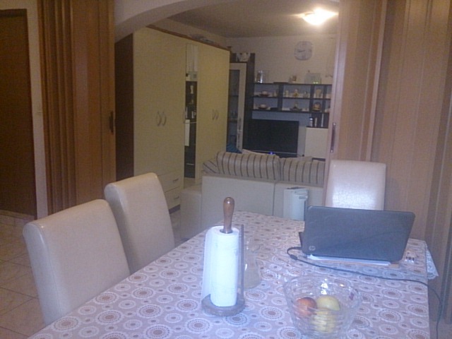 Sveti Filip i Jakov, ottima casa con 7 appartamenti (291 m2) e splendida vista sul mare