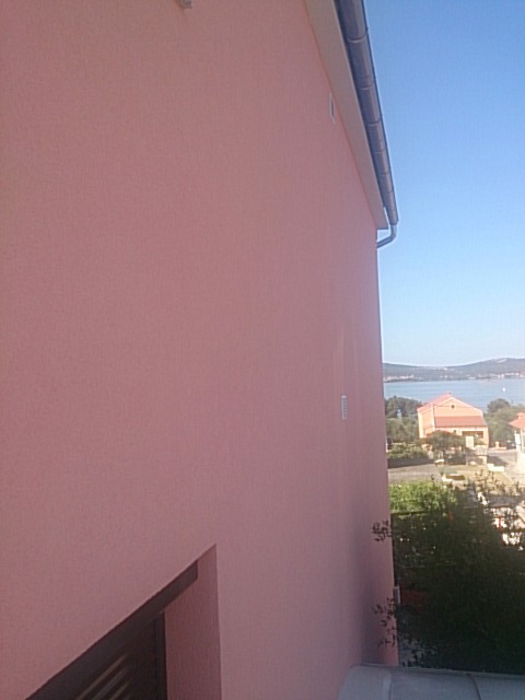 Sveti Filip i Jakov, ottima casa con 7 appartamenti (291 m2) e splendida vista sul mare