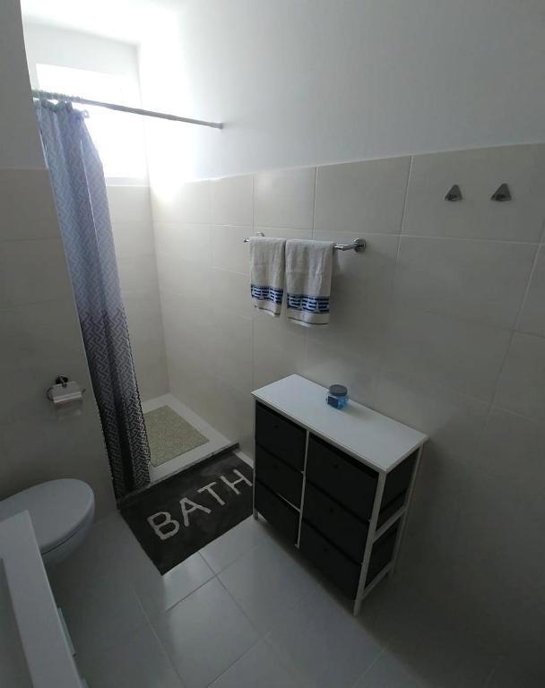 Privlaka, bella casa con tre appartamenti (123 m2), a 200 metri dal mare