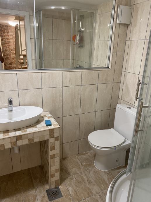 Petrčane, appartamento su due livelli (119,94 m²) con splendido giardino