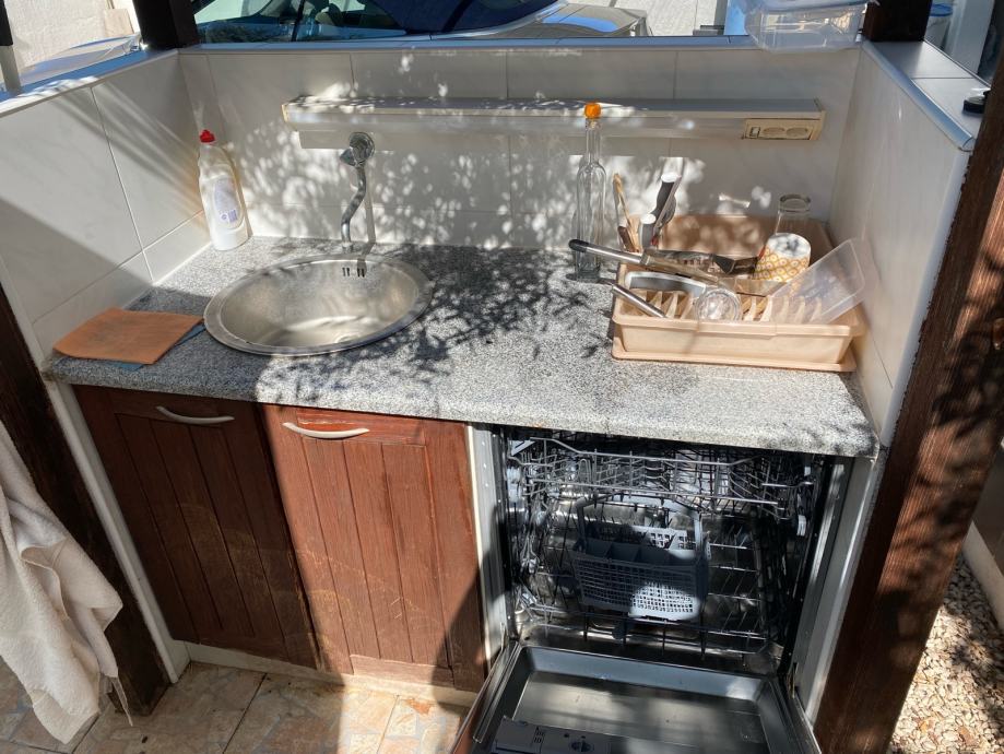 Petrčane, appartamento su due livelli (119,94 m²) con splendido giardino