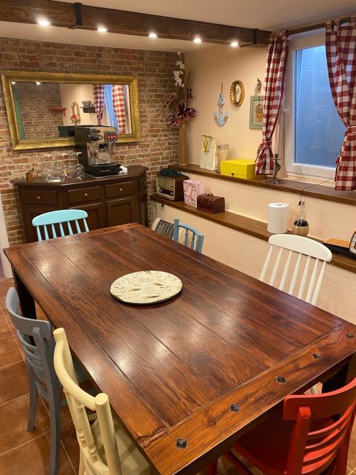 Petrčane, appartamento su due livelli (119,94 m²) con splendido giardino