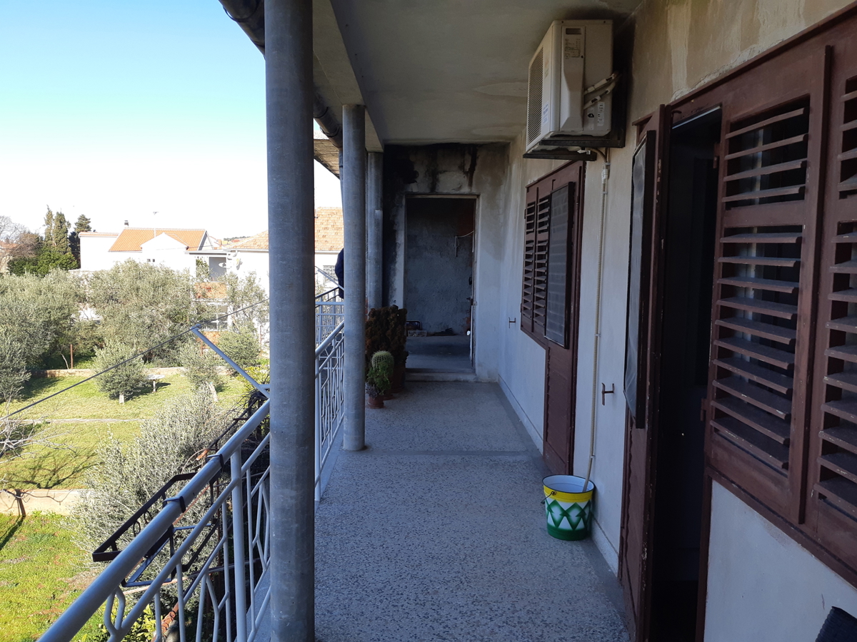 Zadar, Višnjik, eccellente casa (269m2) in posizione top con ampio giardino