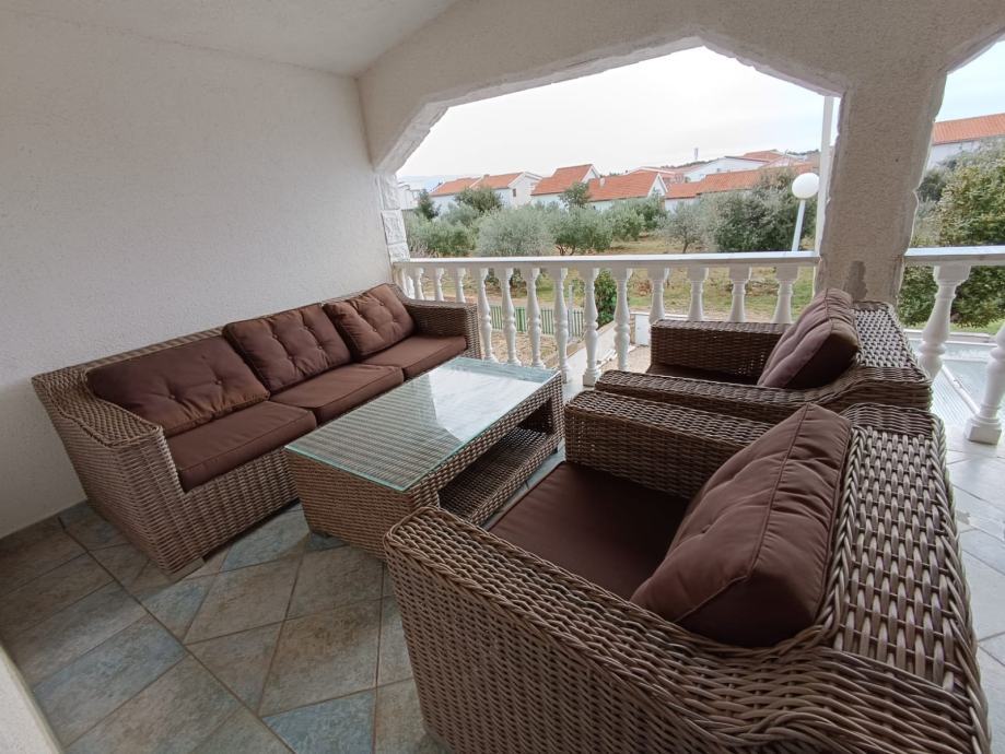 Vir, splendida casa moderna con 4 appartamenti (230m2), ottima posizione