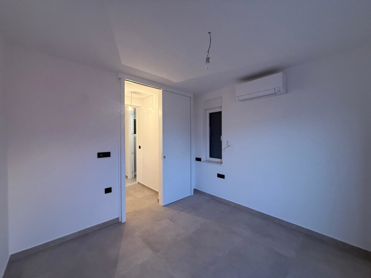 Novalja, località Škuncini, villa moderna (238 m2) con piscina e vista panoramica sul mare, NUOVA COSTRUZIONE