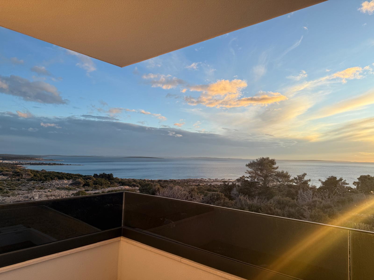 Novalja, località Škuncini, villa moderna (238 m2) con piscina e vista panoramica sul mare, NUOVA COSTRUZIONE