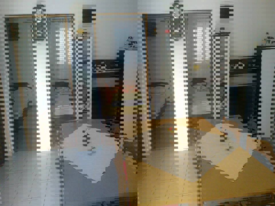 Vir, casa con 4 appartamenti (312m2), 250m dal mare, lato sud!!!