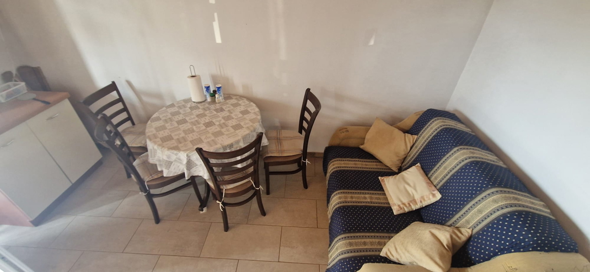 Vrsi, Zukve, bella casa con 4 appartamenti (316m2) e garage, 250 m dalla spiaggia