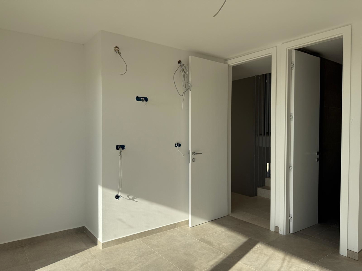 Novalja, Škuncini stani, villa moderna (238m2) in costruzione con piscina e vista panoramica sul mare