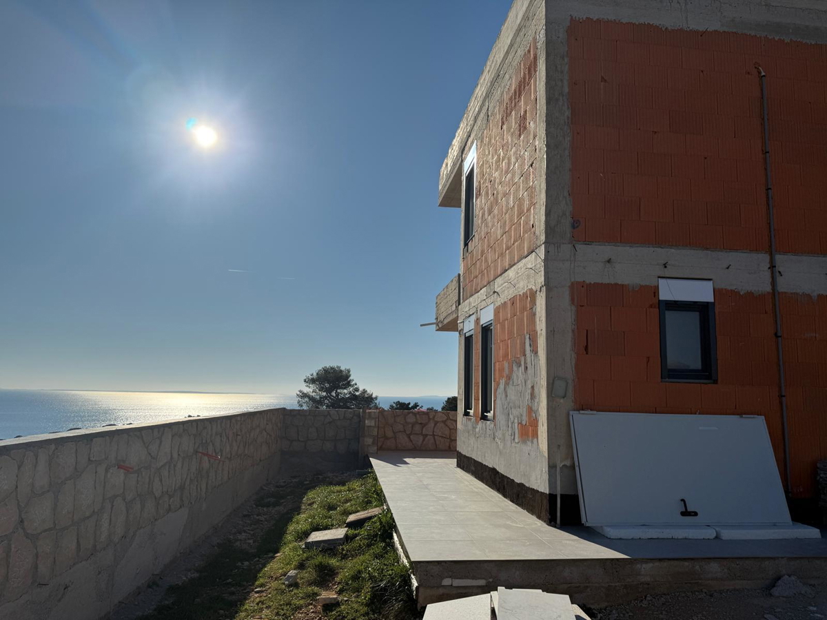 Novalja, Škuncini stani, villa moderna (238m2) in costruzione con piscina e vista panoramica sul mare