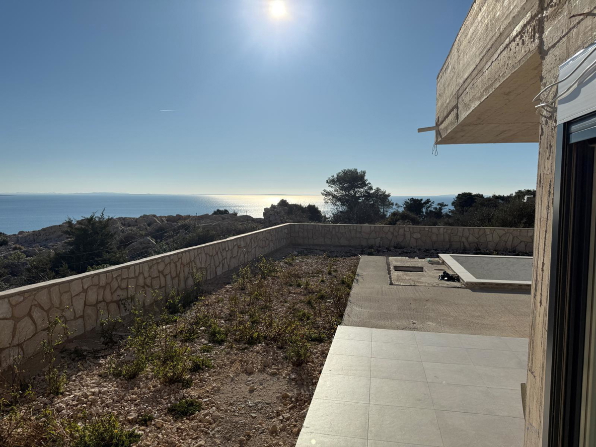 Novalja, Škuncini stani, villa moderna (238m2) in costruzione con piscina e vista panoramica sul mare